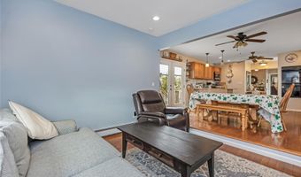 15 Bingham Pl, Amityville, NY 11701