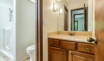 2765 Gladstone Ave, Ann Arbor, MI 48104