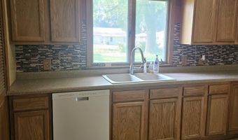 614 Bell Ct, Algona, IA 50511