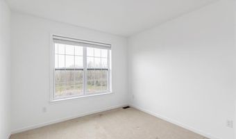 2769 Ashcombe Dr, Ann Arbor, MI 48105