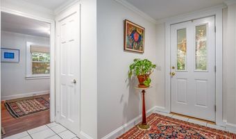 2 Cherry Ln, Bristol, RI 02809