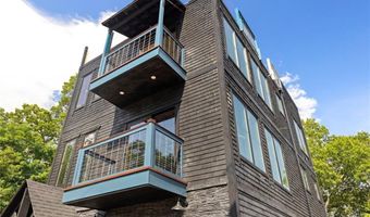 388 Sea View Dr, Warwick, RI 02889