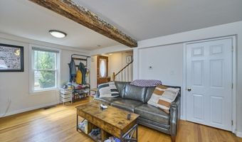 15-17 Peaceable St, Boston, MA 02135