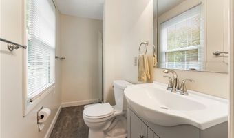 3827 Nautilus Trl, Aurora, OH 44202