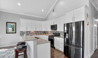 4040 Borneo St, Bay St. Louis, MS 39520