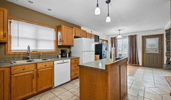 815 Aurora St, Belle Fourche, SD 57717