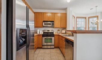 15406 Founders Ln 905, Apple Valley, MN 55124