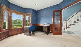 19 Elizabeth Dr, Auburn, MA 01501