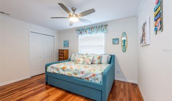 910 CHIPAWAY Dr, Apollo Beach, FL 33572