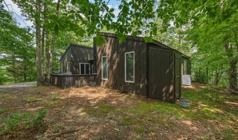 203 BRENDA Ln, Basye, VA 22810