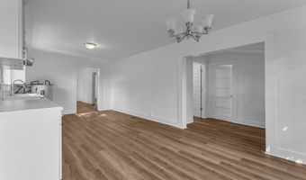 411 S Hutchinson Ave, Adel, GA 31620