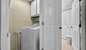 1000 Timberwood Ln, Algonquin, IL 60102