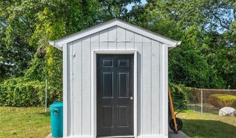 4 Orford St, North Providence, RI 02904