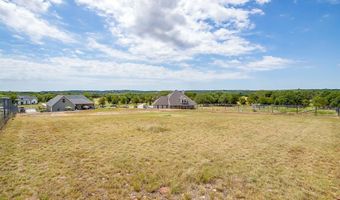 110 War Wagon Cir, Millsap, TX 76066