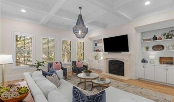 5176 Creek Walk Cir, Peachtree Corners, GA 30092