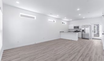 711 Discovery Ave, Bentonville, AR 72712