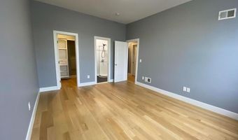 698 BROADWAY 3, Bayonne, NJ 07002