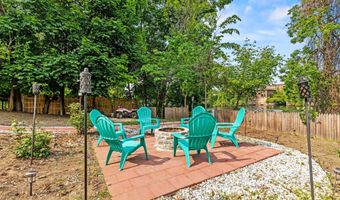 38 Newbury St, Auburn, ME 04210