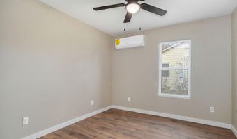 930 Porter Ave, Aurora, MO 65605