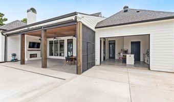 100 Viaulet Rd, Youngsville, LA 70592