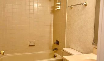 226 Perth Hill Ct, Aberdeen, NJ 07747