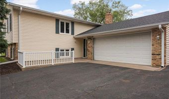 15704 Henna Ct, Apple Valley, MN 55124