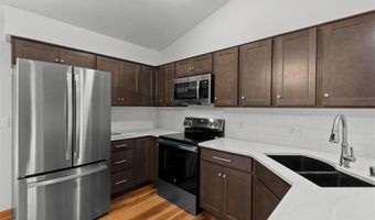 3024 E FOREST St, Appleton, WI 54915