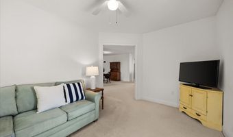 9 Blue Meadow Ct 9, Bourne, MA 02532