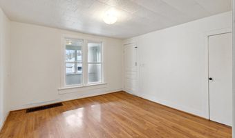 724 Bridge Ave, Alma, MI 48801