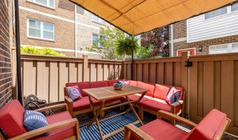 3034 S GLEBE Rd, Arlington, VA 22206