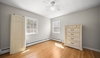 85 Lawton Rd, Canton, CT 06019