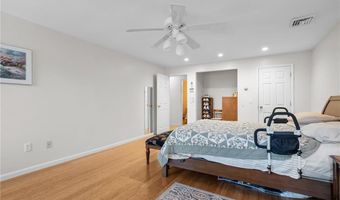 66 W River Pkwy, North Providence, RI 02904