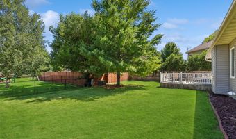 910 NE 45th St, Ankeny, IA 50021