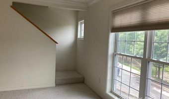 1023 Bluestem Ln, Ann Arbor, MI 48103