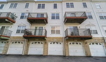 1043 Maiden Ln, Ann Arbor, MI 48105