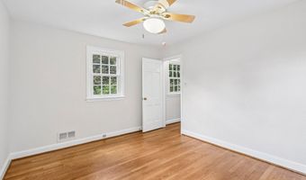 5601 KIRKWOOD Dr, Bethesda, MD 20816