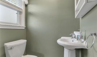62 Canonchet Trl, Cranston, RI 02921