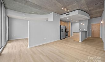 210 N Church St, Charlotte, NC 28202