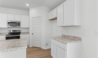 8057 Chesapeake Trl, Bauxite, AR 72011