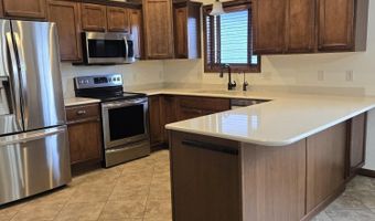 212 S Augusta Ave, Brandon, SD 57005