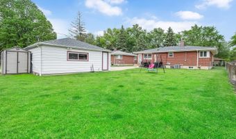 690 W Willow Gln, Addison, IL 60101