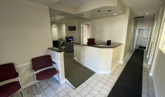 491 Main St, Branford, CT 06405