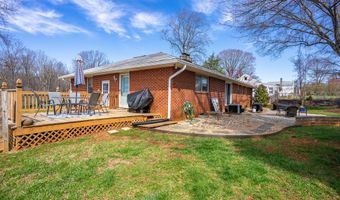 126 Maple St, Appomattox, VA 24522