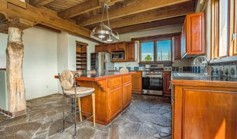 334 Hwy 150, Arroyo Seco, NM 87514