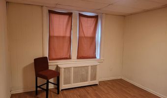 33 S Iowa Ave, Atlantic City, NJ 08401