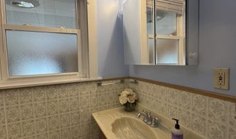 104 7th St, Bangor, ME 04401