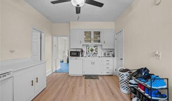 1305 Plainfield St, Johnston, RI 02919