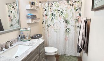 18555 Days Way Ln, Aurora, IN 47001