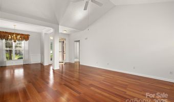 2 Thornwood Ct, Arden, NC 28704