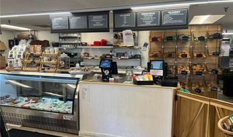 909 BOSTON NECK Hl, Narragansett, RI 02882